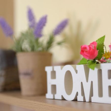 Happy Days Home Apartment Und Studio/Penthouse Ialysos  Dış mekan fotoğraf